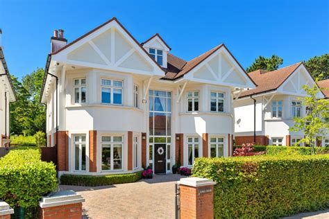 houses for sale in foxrock.